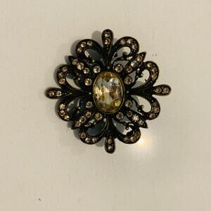 Victorian Styled Brooch 1 3/4" diameter Champagne Rhinestones